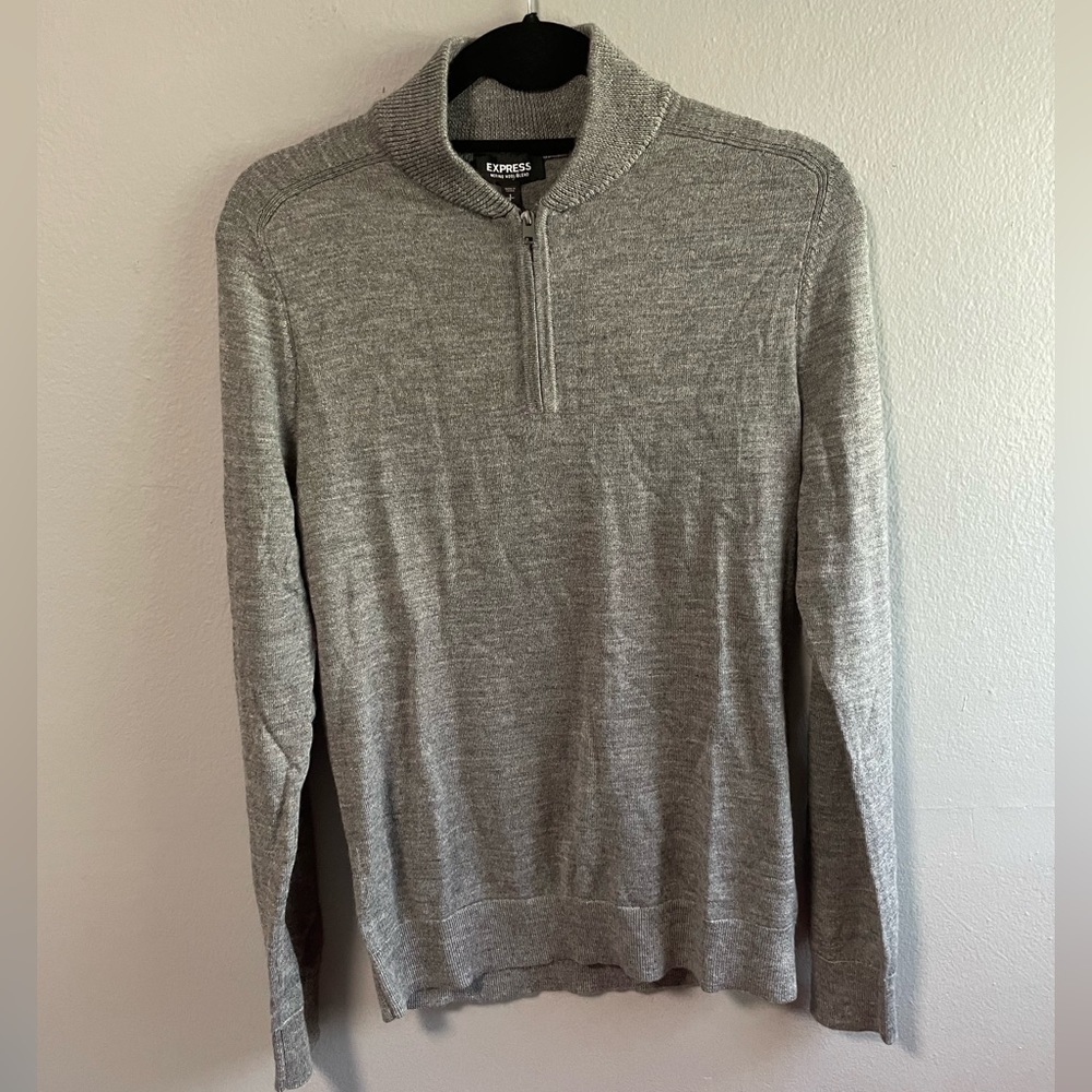 NWT Express Merino Wool Blend quarter zip gray sweater. Size Small